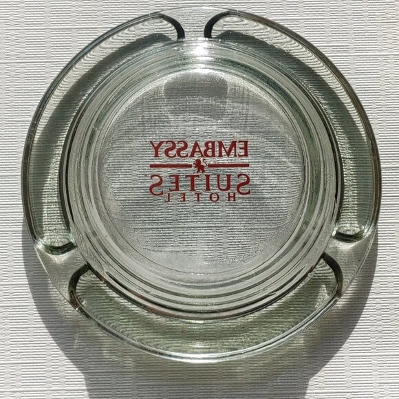 Vintage Round Glass Embassy Suites Ash Tray - Picture 1 of 3